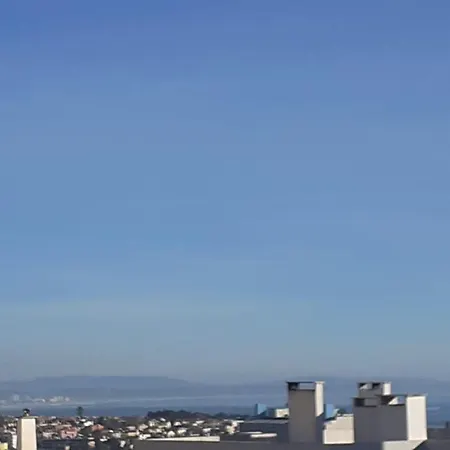 Vista Para O Mar, Varanda E Churrasqueira Em Portugal